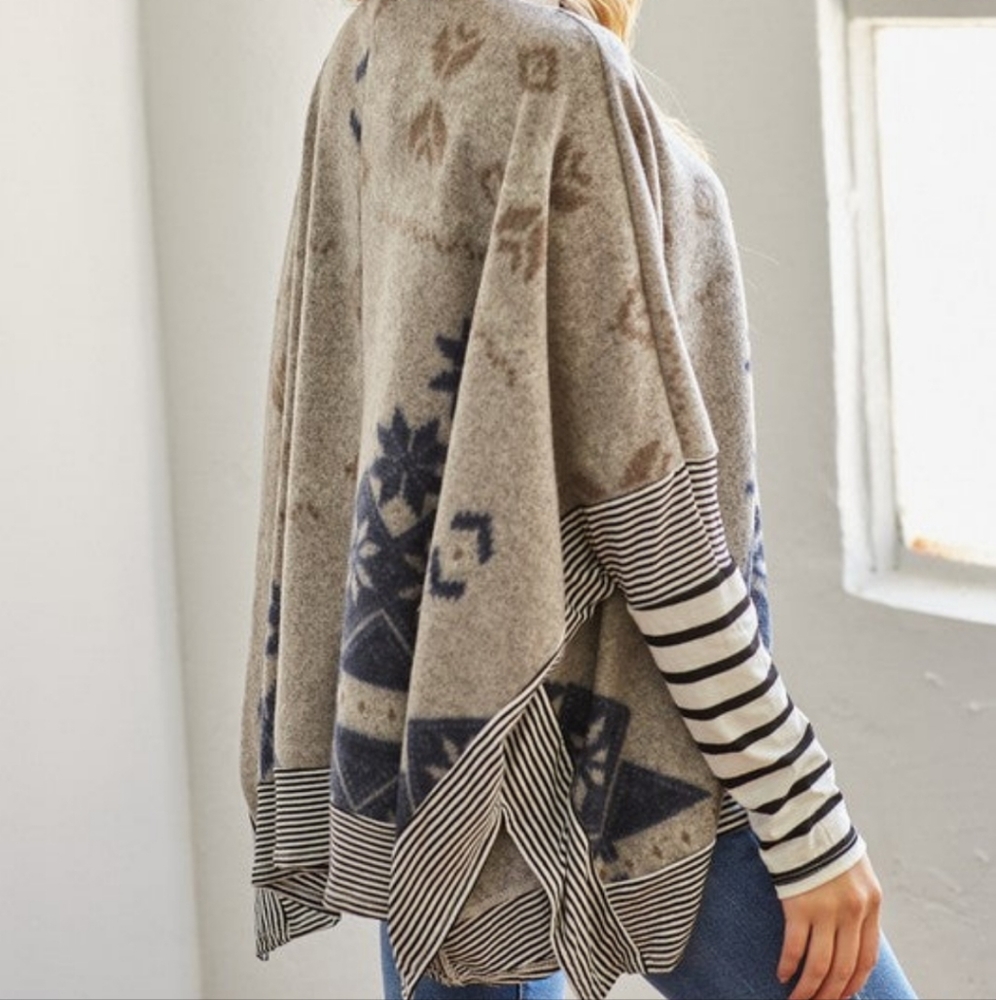 Bonfire Cuddles  Aztec Tunic - Picture 4 of 6